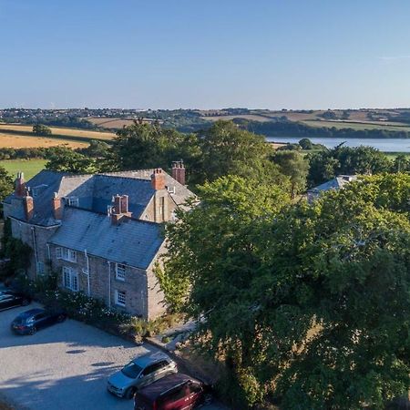 Bed and Breakfast Trewornan Manor Уэйдбридж Экстерьер фото